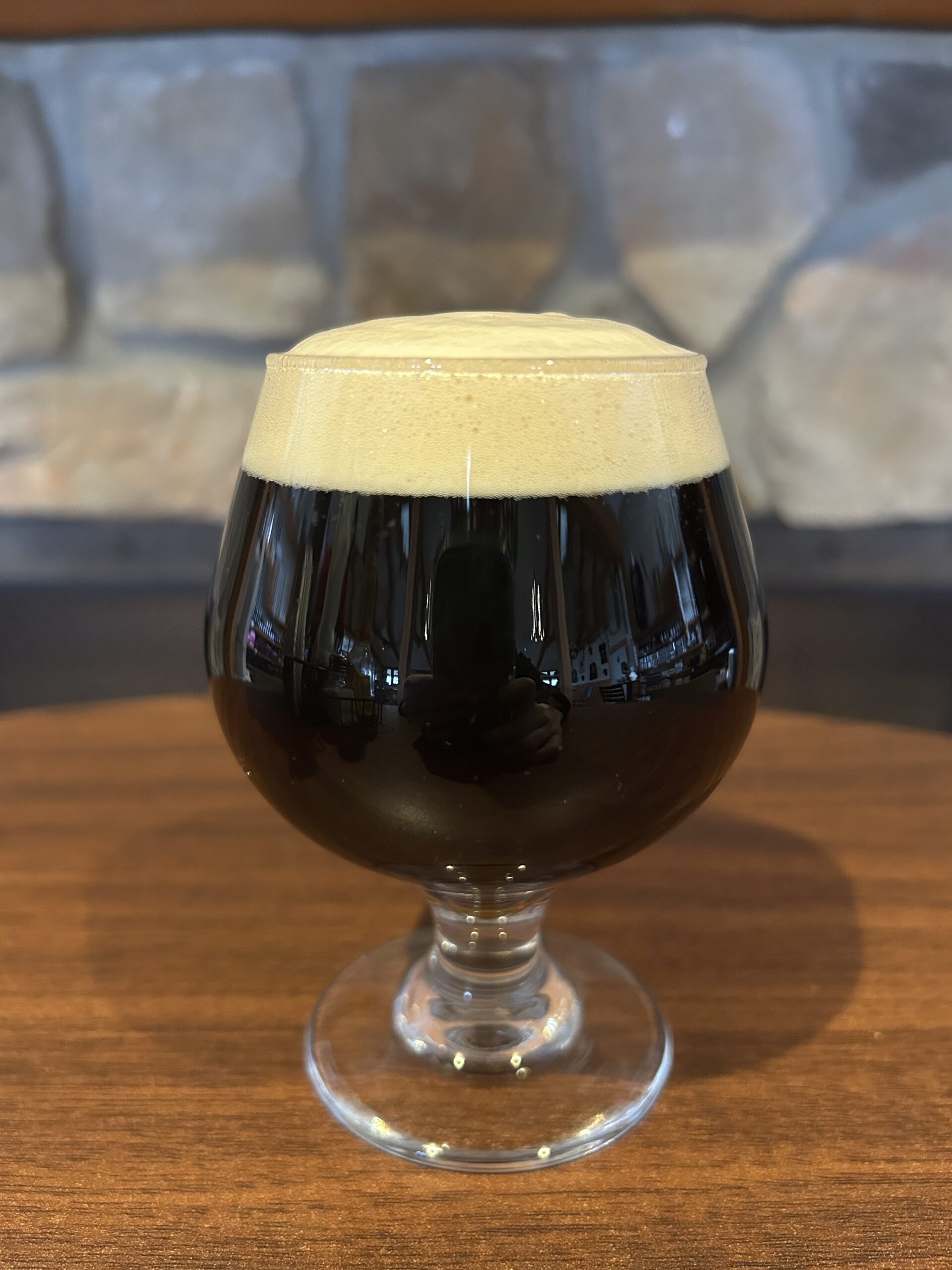 9oz glass of Randy's Brandy Porter